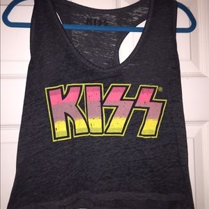 Kiss crop top